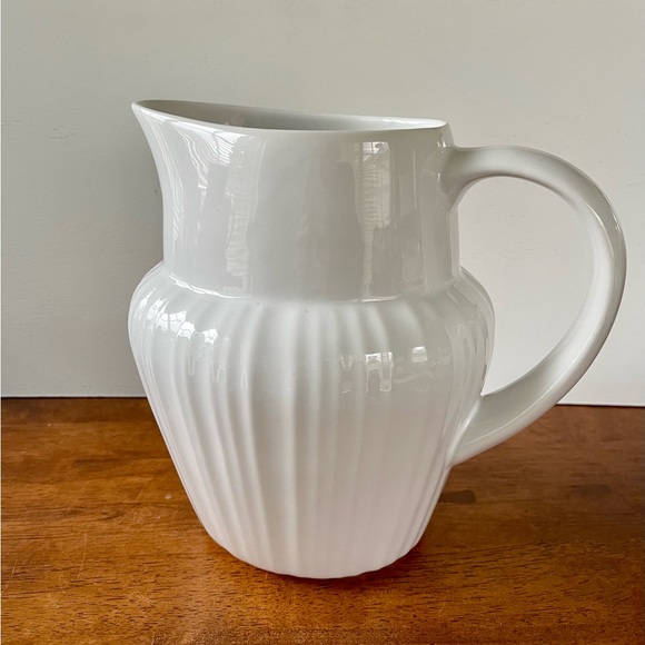 Vintage Corning-ware Tableware French White Ribbed Pitcher, Farmhouse - Picture 2 of 8